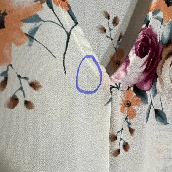 Emerald Blouse Ruffle Sleeve 1X Plum, Peach, Brown Floral On Cream Ivory SNAG! - Picture 5 of 5